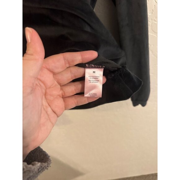 Juicy Couture Bling Y2K Black Velour Sweater Top - Picture 6 of 8